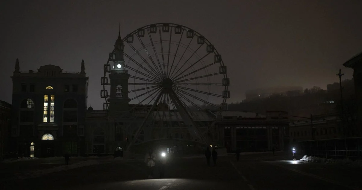 Чому ціни на золото б’ють рекорди у 2025–2026 роках і що за цим стоїть насправді | Блог Namomenti 8